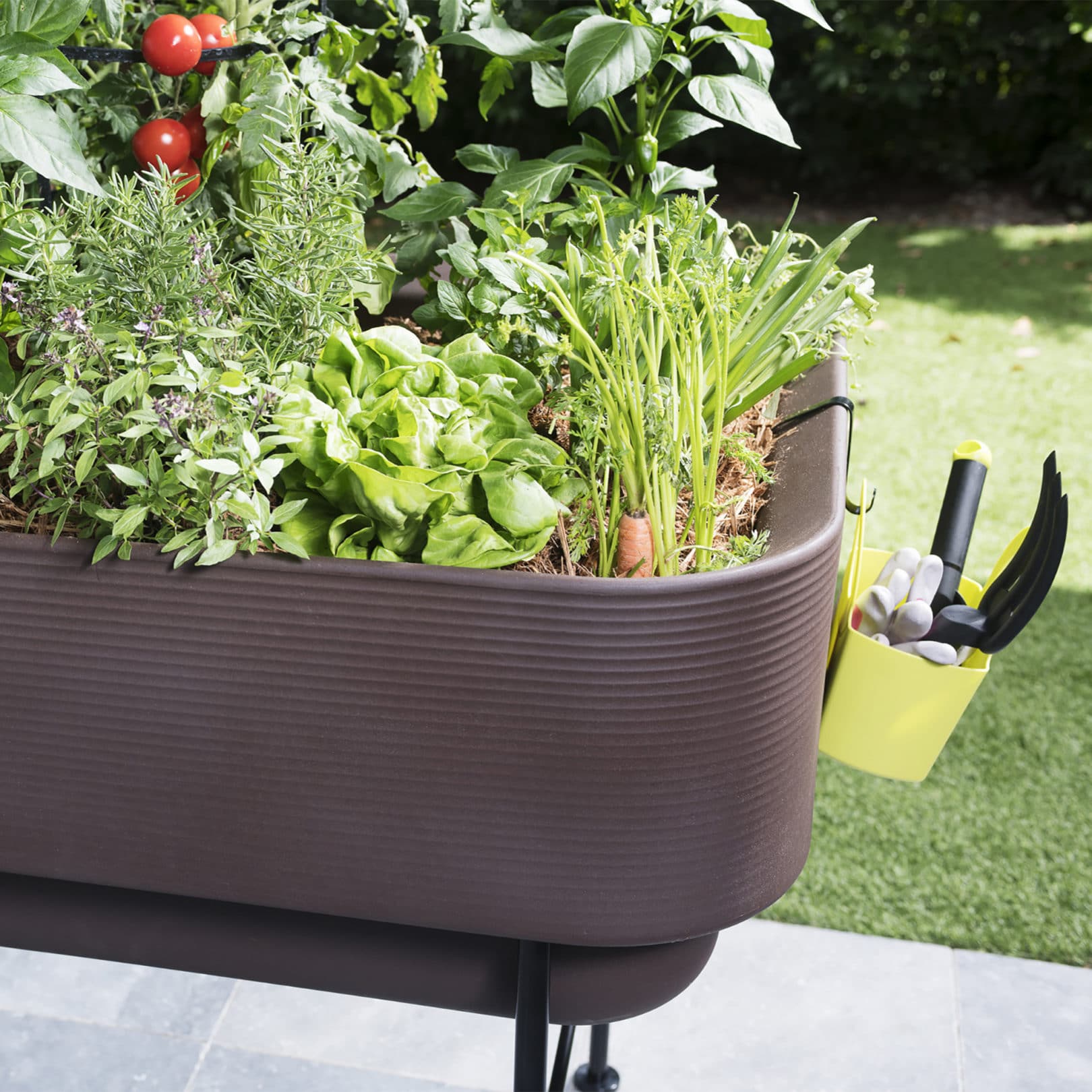 Cultivating in Nest Raised Planter